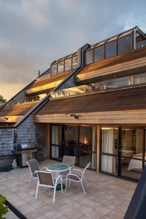 Pioneer Waterfront Apartments Paihia Exterior photo