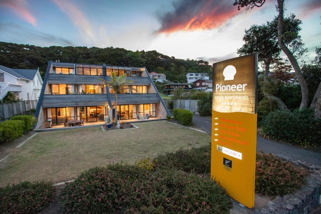 Pioneer Waterfront Apartments Paihia Exterior photo